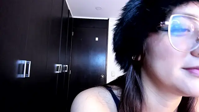 Snapshot of Lucy_Doll85 chatting on June 2026 12:11:02 AM Lucy Doll85 online show from June 2026 12:11:02 AM