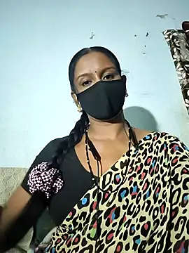 Snapshot of madhushree143 chatting on June 2026 05:25:01 AM madhushree143 online show from June 2026 05:25:01 AM