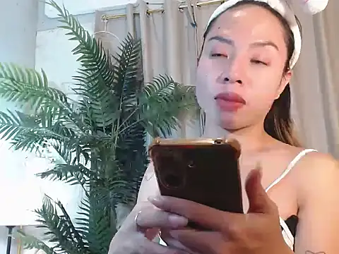 Snapshot of Super_Hot_BunnyXX chatting on May 2026 06:03:01 PM Super Hot BunnyXX online show from May 2026 06:03:01 PM