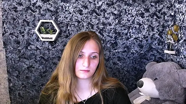 Jenny smille  online show from May 2026 08:33:02 AM