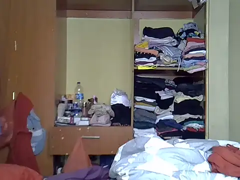 pretty jazminee1 online show from May 2026 05:27:02 AM