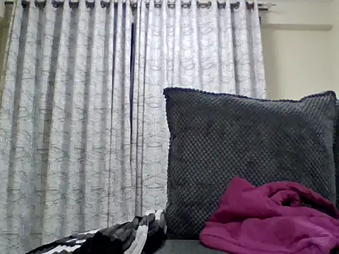 Snapshot of camila_lorah chatting on May 2026 10:17:01 PM camila lorah online show from May 2026 10:17:01 PM