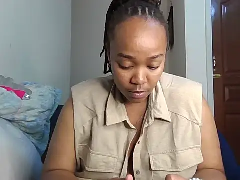 Snapshot of atara_seren chatting on July 2026 10:00:01 PM atara seren online show from July 2026 10:00:01 PM