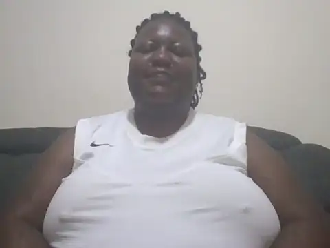 Snapshot of fat_ebonyqueen chatting on May 2026 07:12:02 PM fat ebonyqueen online show from May 2026 07:12:02 PM