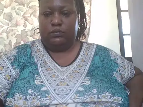 Snapshot of fat_ebonyqueen chatting on June 2026 08:24:02 AM fat ebonyqueen online show from June 2026 08:24:02 AM