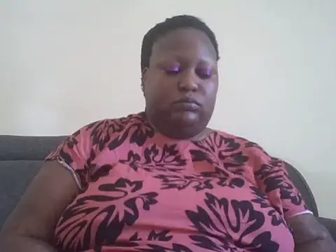 Snapshot of fat_ebonyqueen chatting on June 2026 07:43:02 AM fat ebonyqueen online show from June 2026 07:43:02 AM