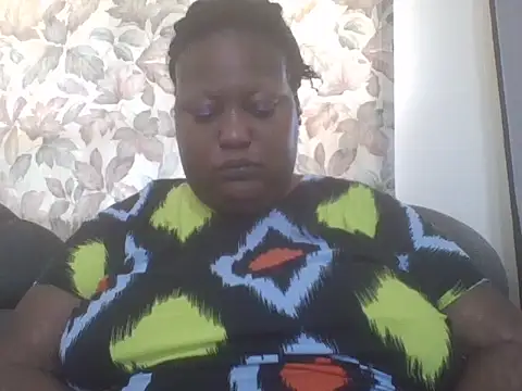 Snapshot of fat_ebonyqueen chatting on July 2026 07:10:01 AM fat ebonyqueen online show from July 2026 07:10:01 AM