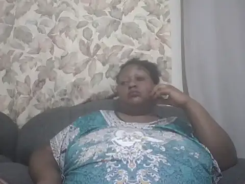 Snapshot of fat_ebonyqueen chatting on July 2026 09:21:01 PM fat ebonyqueen online show from July 2026 09:21:01 PM
