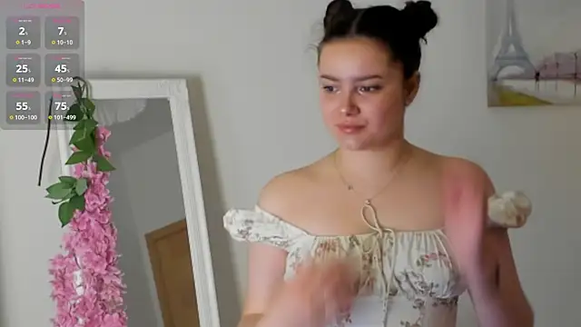 Snapshot of rizz_caprice_ chatting on May 2026 06:24:01 PM rizz caprice online show from May 2026 06:24:01 PM