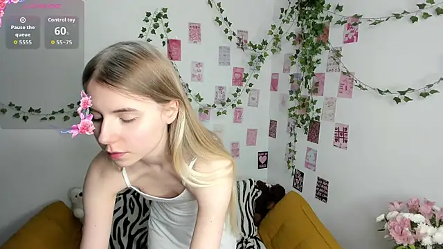 Honey Lia online show from June 2026 11:53:01 AM