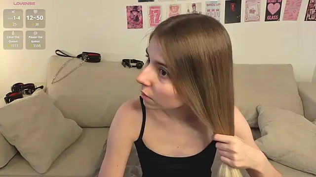 Honey Lia online show from July 2026 12:11:01 PM