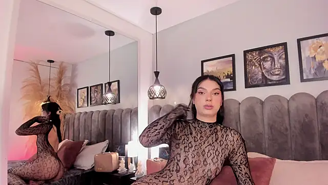 Snapshot of alice_lodge_ chatting on July 2026 03:46:02 AM alice lodge online show from July 2026 03:46:02 AM