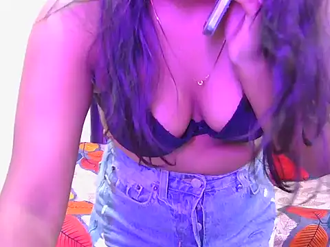 Snapshot of Itz-jasleen chatting on June 2026 04:36:02 AM Itz-jasleen online show from June 2026 04:36:02 AM