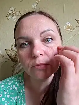 Snapshot of Meri_a chatting on May 2026 11:49:01 AM Meri a online show from May 2026 11:49:01 AM