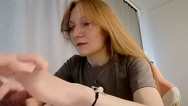 Snapshot of LauraTurber chatting on May 2026 03:07:01 PM LauraTurber online show from May 2026 03:07:01 PM