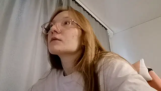 Snapshot of LauraTurber chatting on May 2026 03:28:02 PM LauraTurber online show from May 2026 03:28:02 PM