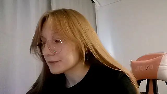Snapshot of LauraTurber chatting on May 2026 02:14:01 PM LauraTurber online show from May 2026 02:14:01 PM