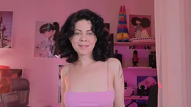 LuluKissmi online show from May 2026 12:34:02 PM
