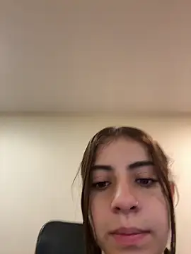 Snapshot of Hanna_Cruz_ chatting on May 2026 10:30:01 PM Hanna Cruz online show from May 2026 10:30:01 PM