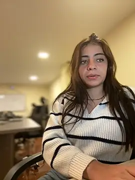 Hanna Cruz  online show from July 2026 02:31:01 PM