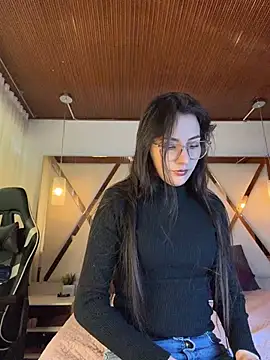 SaraSeduce7 online show from May 2026 02:48:01 PM