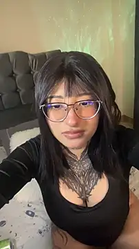 Snapshot of noellerubi chatting on May 2026 03:26:02 AM noellerubi online show from May 2026 03:26:02 AM