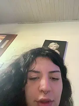 Snapshot of Greseli chatting on May 2026 01:31:01 PM Greseli online show from May 2026 01:31:01 PM