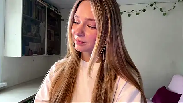 Snapshot of JulietFekete chatting on May 2026 12:24:01 PM JulietFekete online show from May 2026 12:24:01 PM