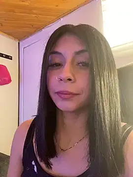 Snapshot of Majo_jones chatting on July 2026 03:15:01 PM Majo jones online show from July 2026 03:15:01 PM