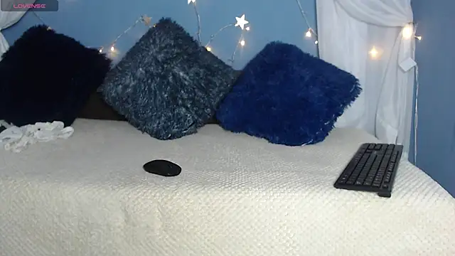 Snapshot of ayla-0 chatting on May 2026 01:18:02 PM ayla-0 online show from May 2026 01:18:02 PM