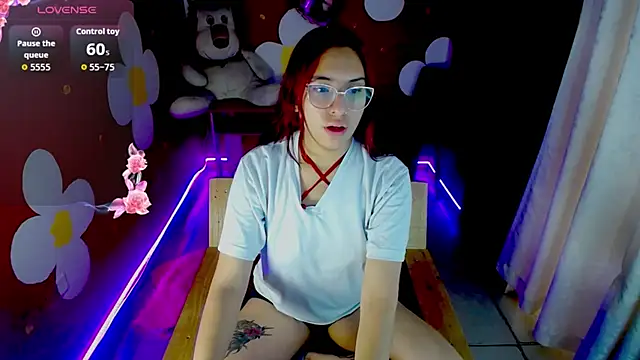 Snapshot of ashly_litlle chatting on June 2026 07:20:01 PM ashly litlle online show from June 2026 07:20:01 PM