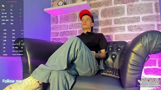 Snapshot of kevinn_bluee chatting on May 2026 09:10:02 PM kevinn bluee online show from May 2026 09:10:02 PM