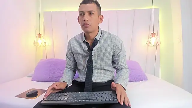 AntonioRuda online show from May 2026 05:50:02 PM