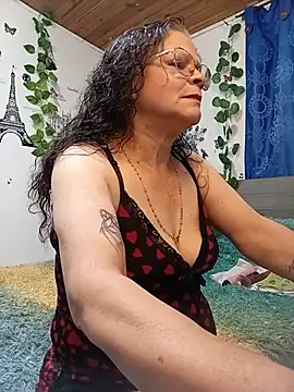 Snapshot of katrinna_ chatting on May 2026 02:41:02 AM katrinna online show from May 2026 02:41:02 AM