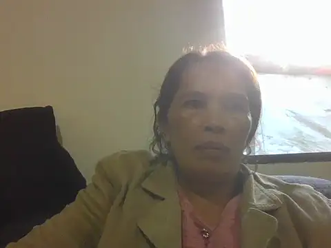 Snapshot of momshe2026 chatting on May 2026 08:53:02 AM momshe2026 online show from May 2026 08:53:02 AM