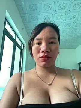 Snapshot of Suki-love chatting on July 2026 05:10:02 AM Suki-love online show from July 2026 05:10:02 AM