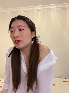 Snapshot of qiuqiu_018 chatting on May 2026 11:43:01 PM qiuqiu 018 online show from May 2026 11:43:01 PM