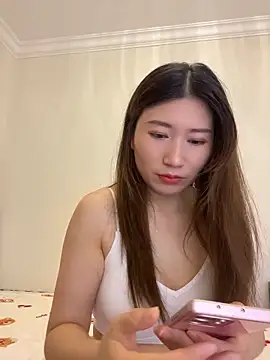 Snapshot of qiuqiu_018 chatting on May 2026 11:02:02 PM qiuqiu 018 online show from May 2026 11:02:02 PM