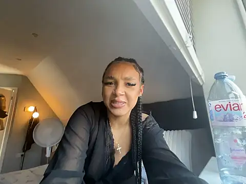 Caramelbbyxx online show from July 2026 04:34:02 PM