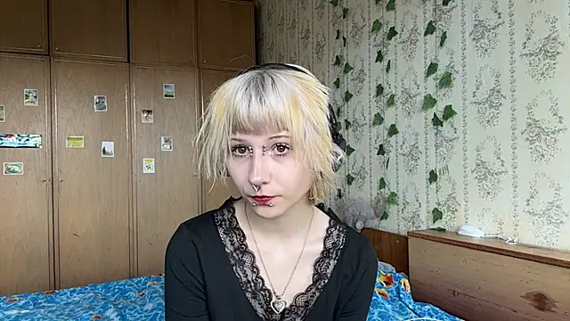 FatimahFroman online show from May 2026 12:34:02 PM