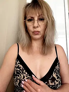 Kitty-MEOWW online show from May 2026 08:11:01 AM