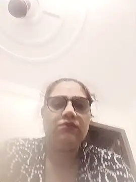 yourchahat27 online show from May 2026 10:38:02 PM