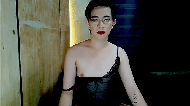 Pretty Bug online show from May 2026 12:46:02 PM