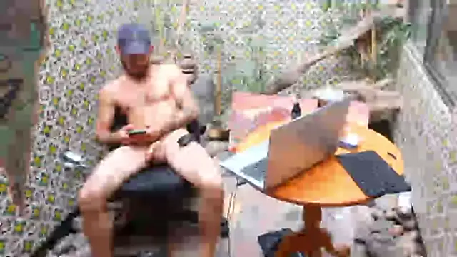 Clevername90 online show from April 2026 12:09:02 AM