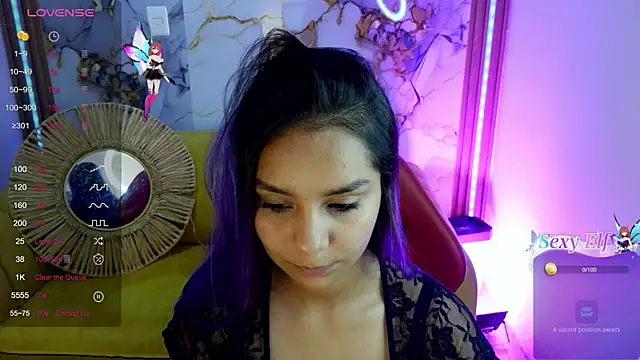 Snapshot of Cami_monroe_m chatting on May 2026 05:19:02 PM Cami monroe m online show from May 2026 05:19:02 PM