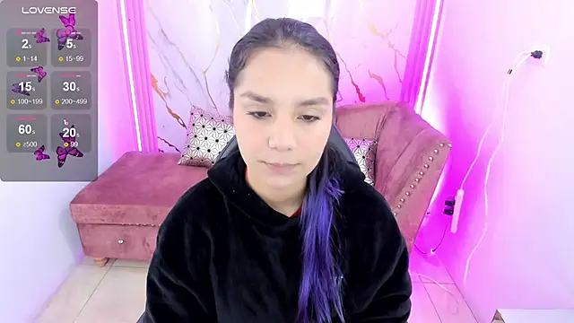 Snapshot of Cami_monroe_m chatting on May 2026 12:45:02 PM Cami monroe m online show from May 2026 12:45:02 PM
