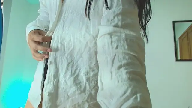 Snapshot of ashley_blazze chatting on June 2026 11:43:02 AM ashley blazze online show from June 2026 11:43:02 AM