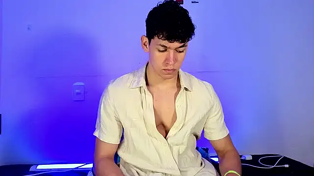 Luke Muscle online show from May 2026 12:58:01 PM