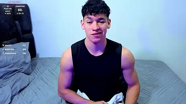 Snapshot of Luke_Muscle chatting on July 2026 01:36:02 PM Luke Muscle online show from July 2026 01:36:02 PM