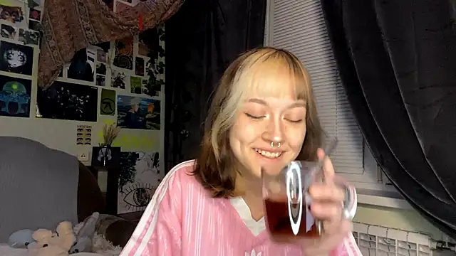Snapshot of YourFavoriteAltgirl chatting on May 2026 11:13:01 PM YourFavoriteAltgirl online show from May 2026 11:13:01 PM